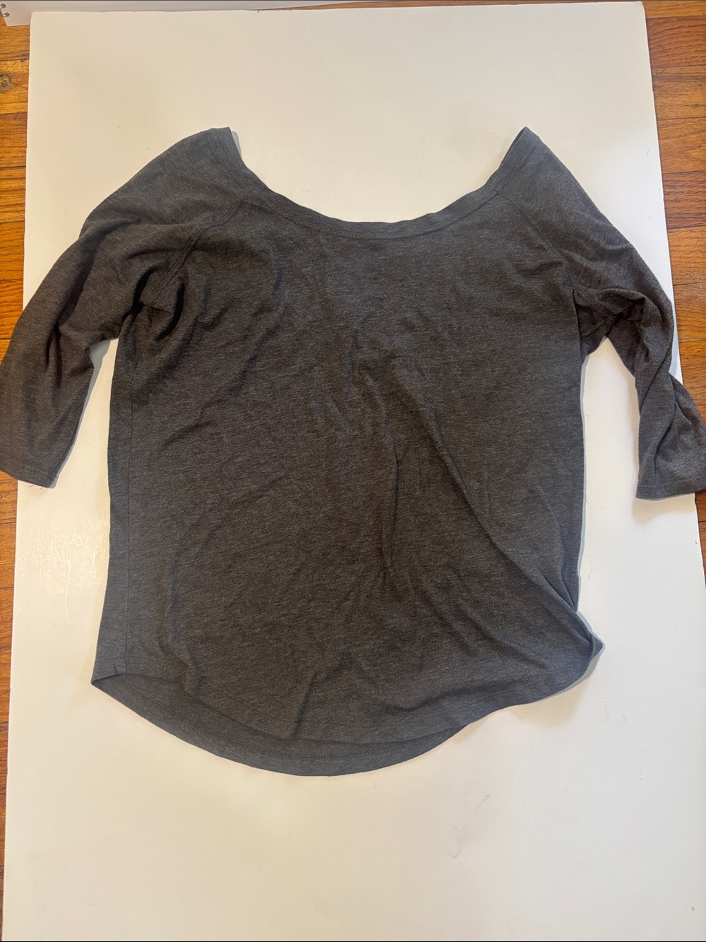 Fabletics Charcoal Scoop Neck 3/4 Sleeve Tee